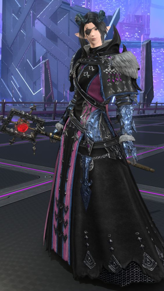 A better view of the front part of the outfit, in portrait sized image