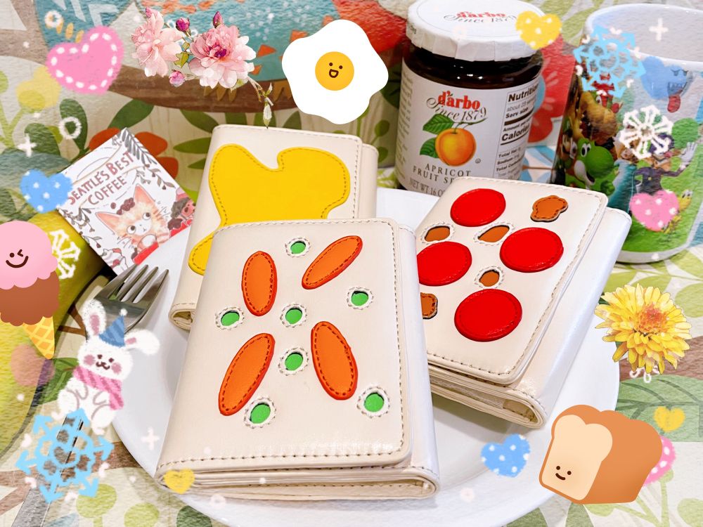 Delicious and equally useful omwallettes! Wallets based on some popular omelette flavors from a virtual pet game. (Note: These are not edible. Do not eat.)