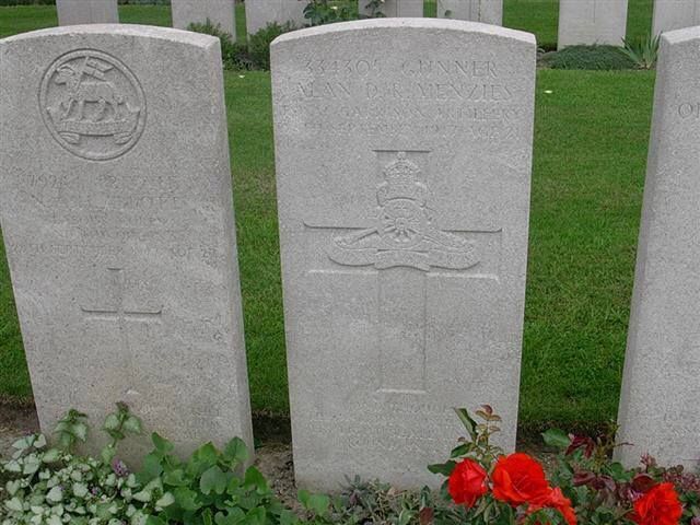 Photo of war grave for Gunner Alan Douglas Rowland Menzies
