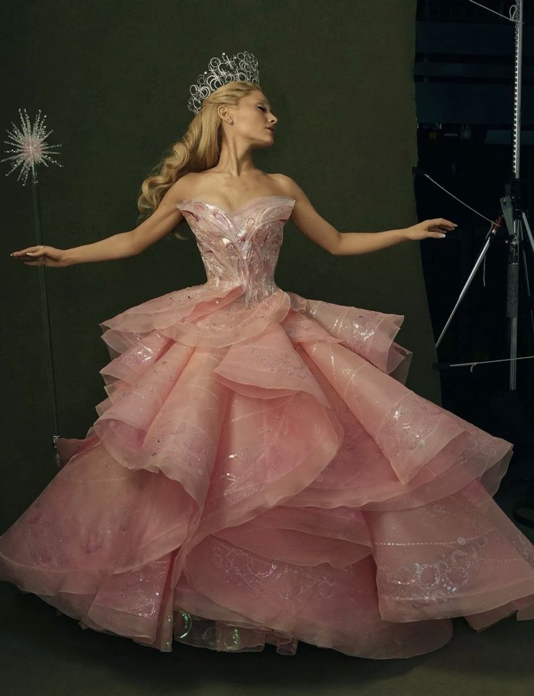 ariana grande as glinda upland