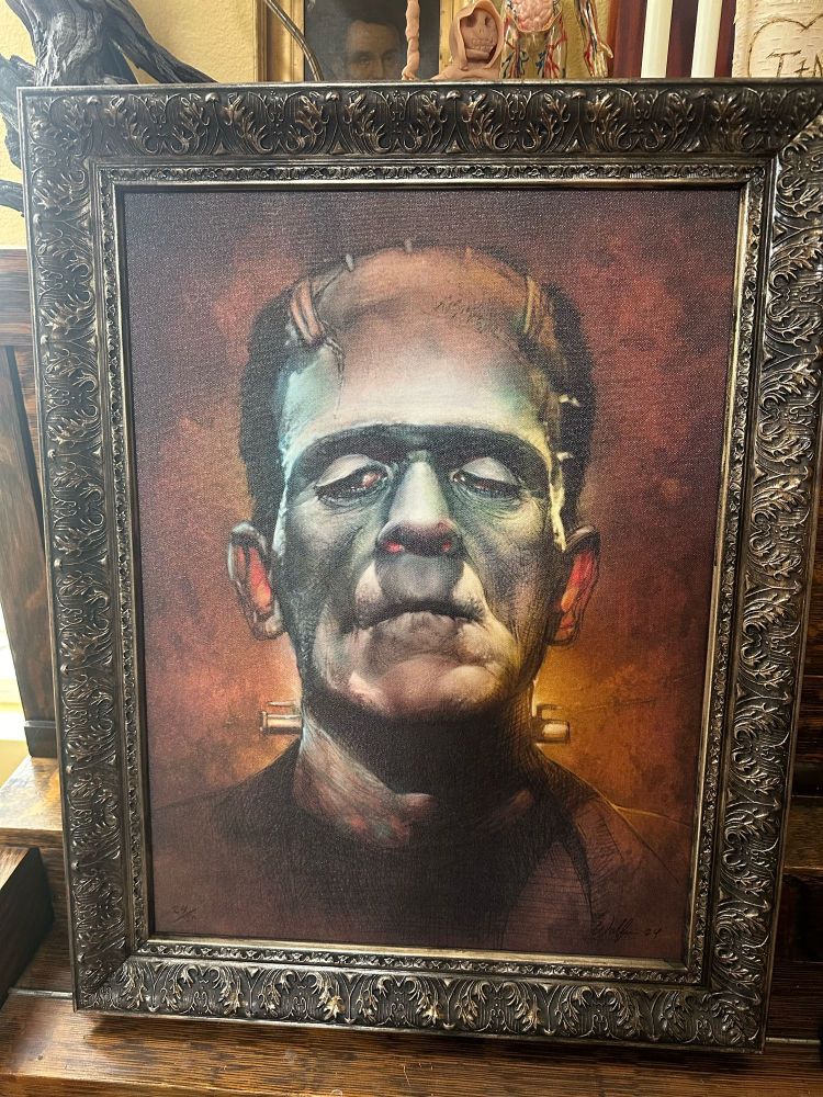 Yay! My first post on here! A portrait of Frankenstein i painted several years back
#frankenstein