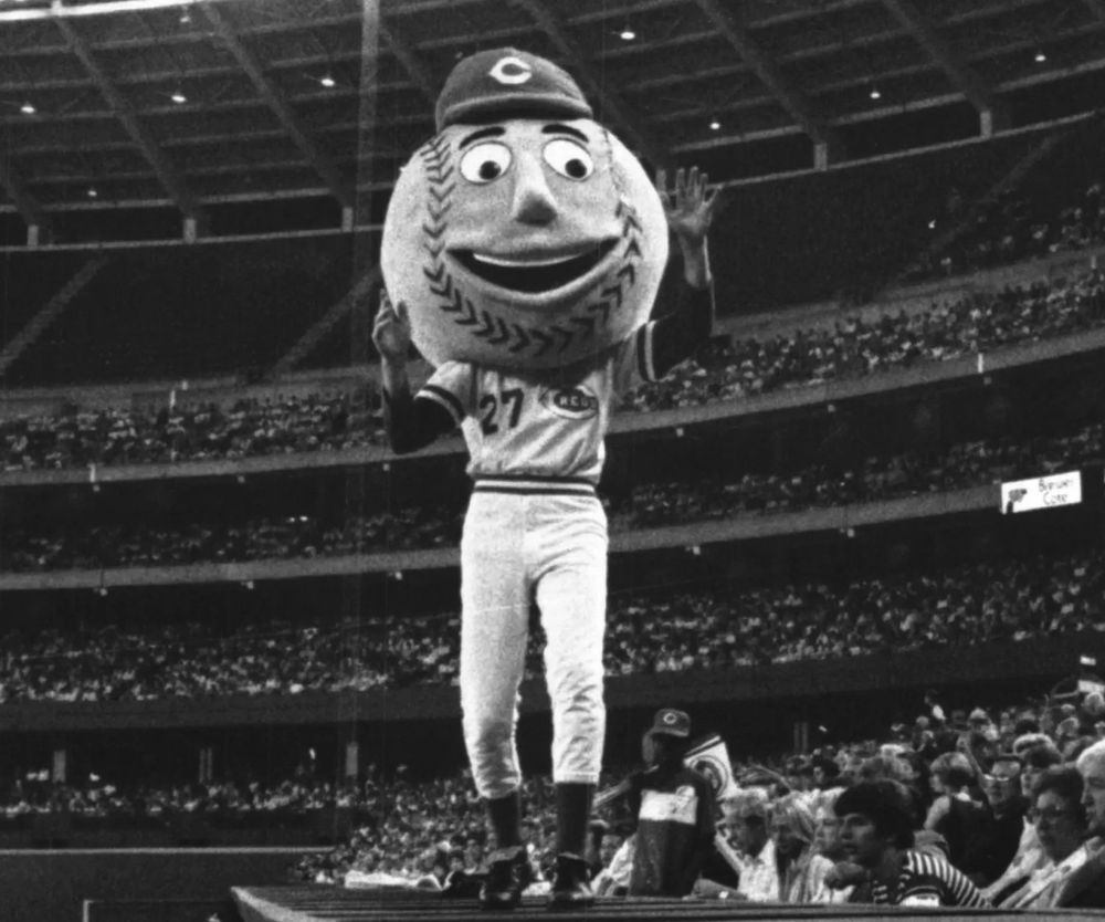 70s Mr.Red night have been snorting lines