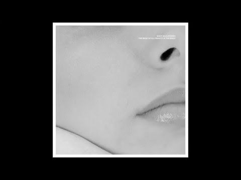 Body Sculptures - Painted Women I [Posh Isolation]