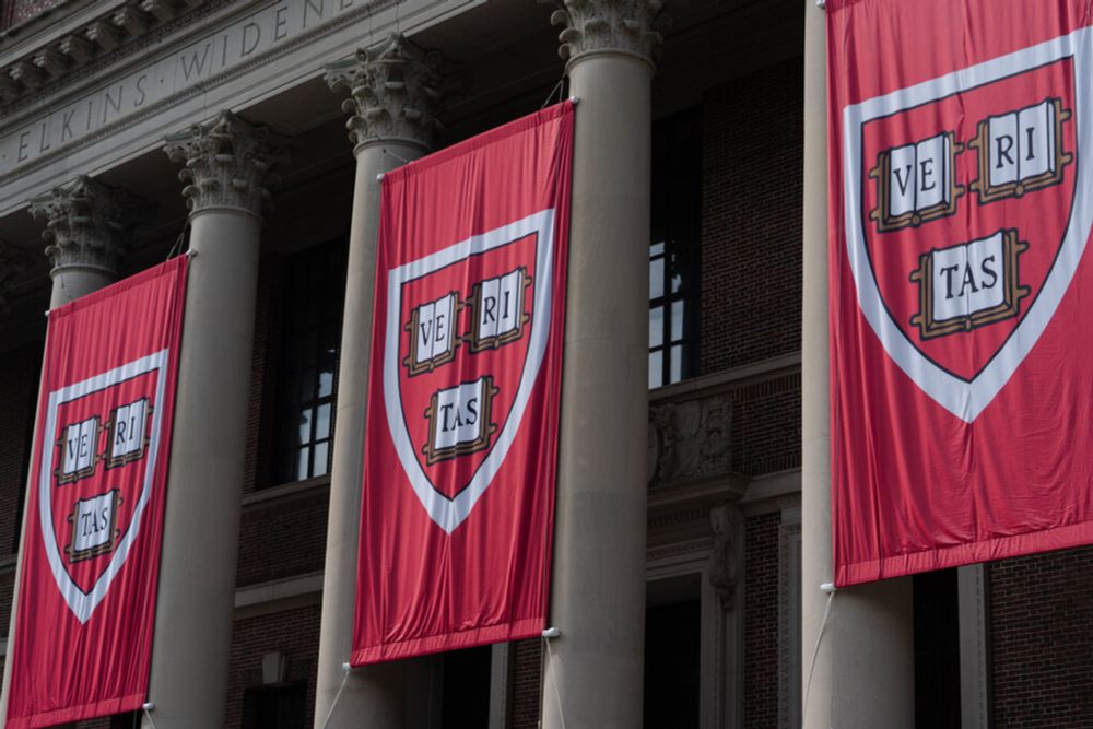 Trump Pushes to Restrict Harvard’s International Students From Entering U.S.