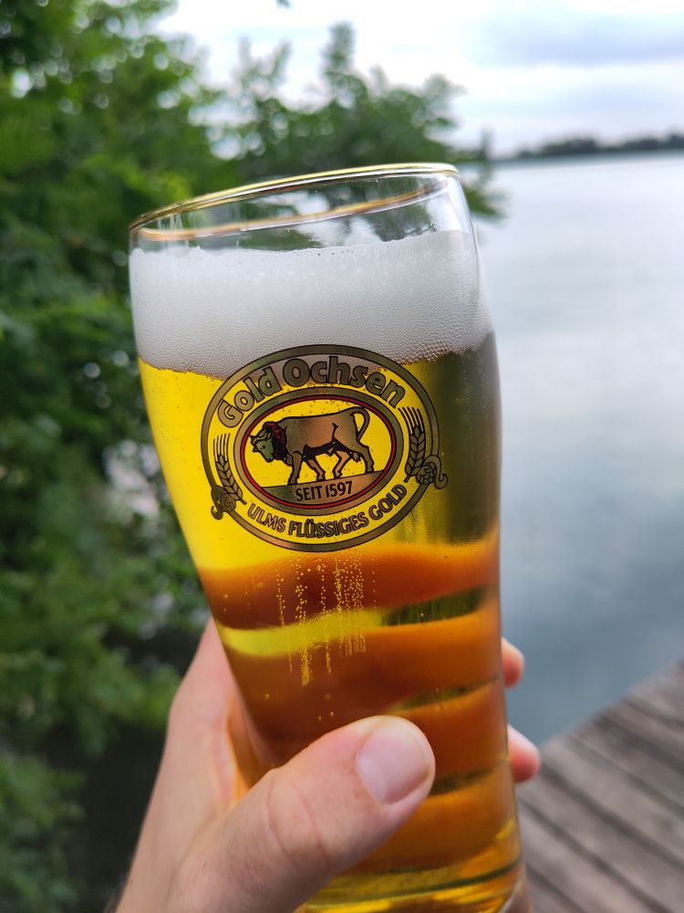 Ein Glas Bier aus Ulm