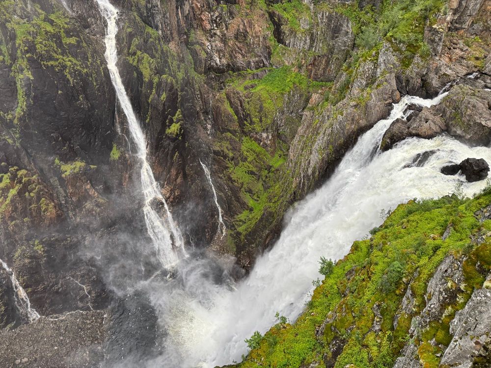 Waterfall: Vøringsfossen, Norway