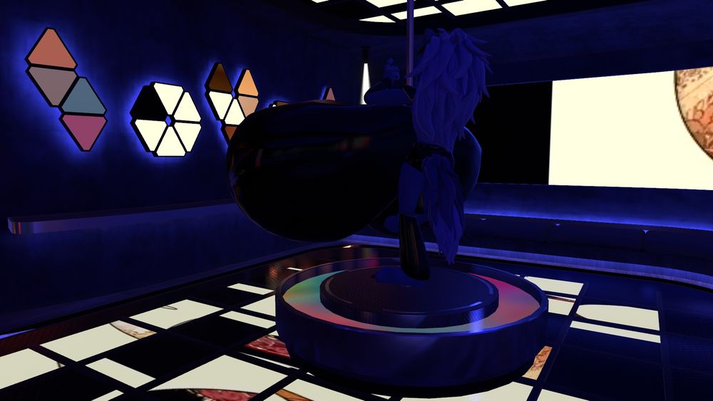 Another fun feature is the dance pole shown here, which when interacted with will cause you to dance! Several of us were trying to see how inflated we could get before it wouldn't work~!