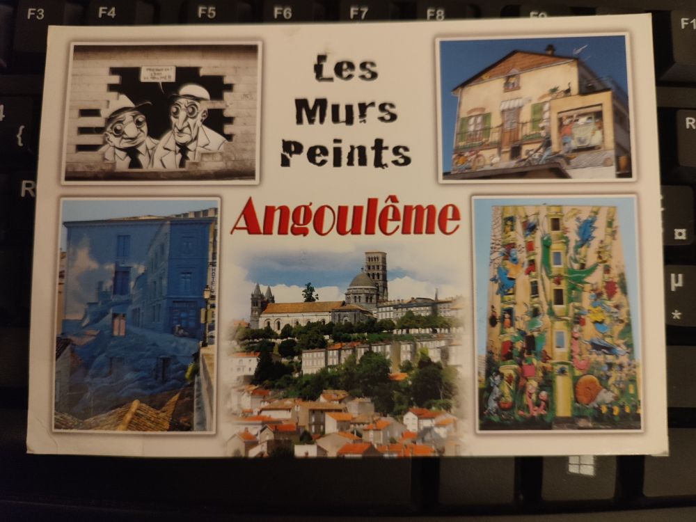 Carte postale de la ville d'Angoulême "les murs peints" avec plusieurs photos des murs 