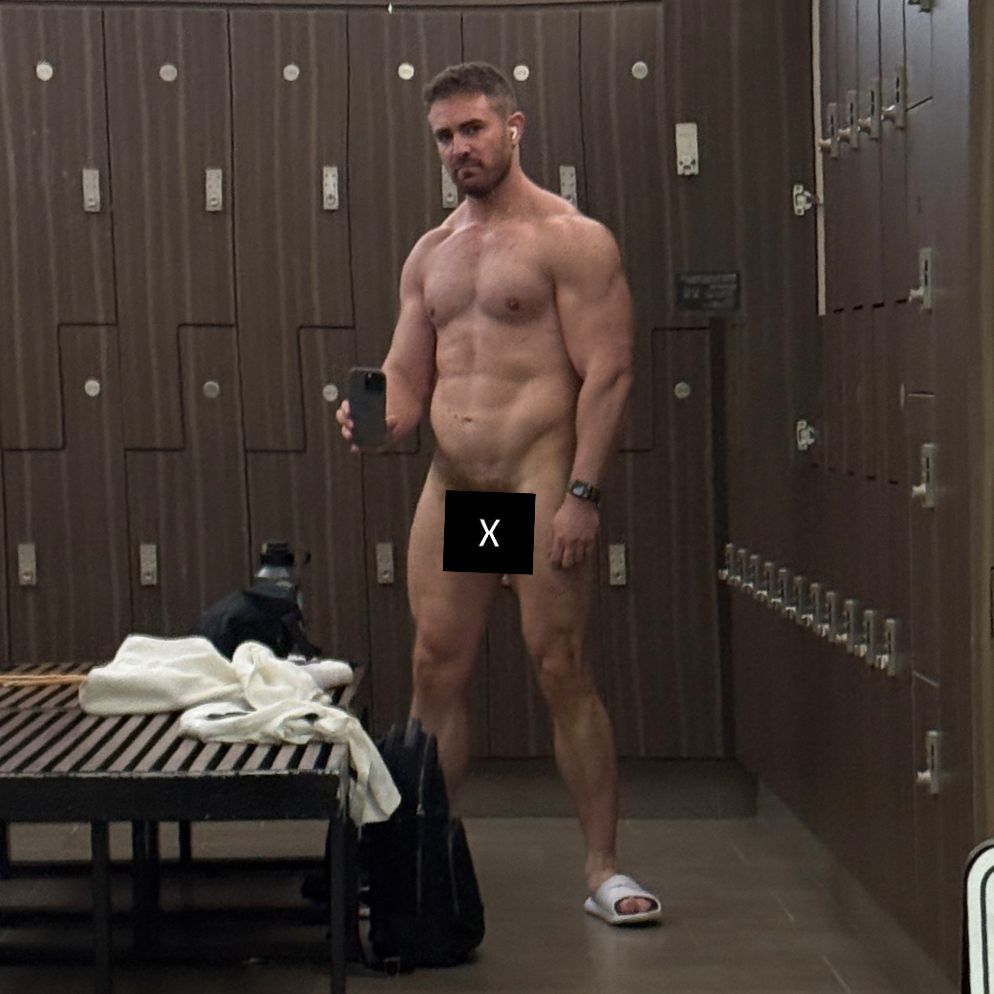 me, nude, but with a black square covering my bits