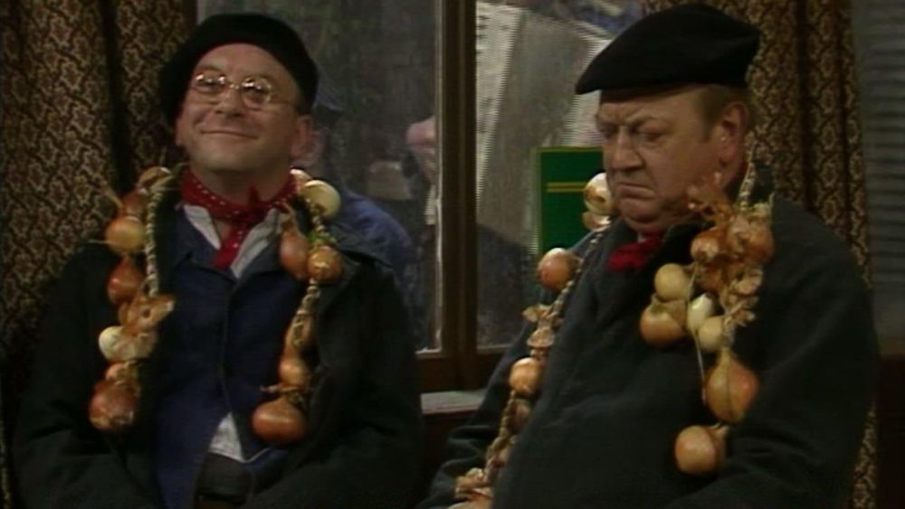 Geering and Von Strohm from Allo Allo disguised as Frenchmen