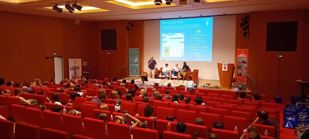 Remise des prix du concours des Ecrits pour la fraternité de la LDH