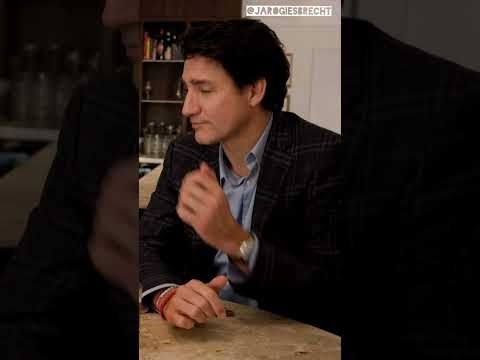 Doesn’t look like PM Justin Trudeau will be taking a walk in the snow just yet!! IStandWithTrudeau 💯