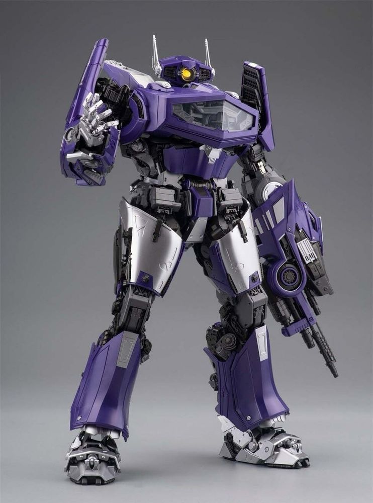 A stock photo of the Yolopark Shockwave Transformers plastic model kit