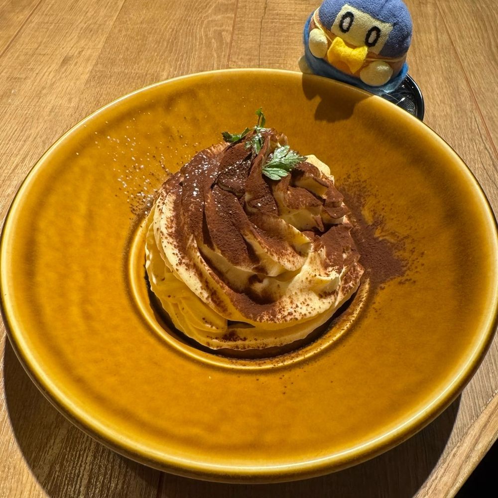 山盛りティラミスとおめかしまるすけの写真