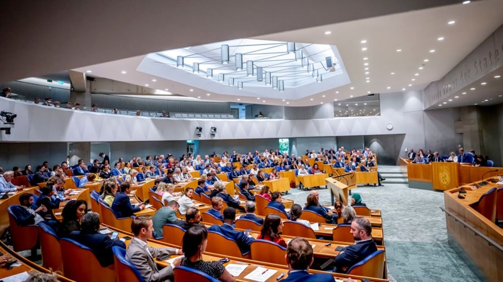 Het Sociaal en Cultureel Planbureau SCP waarschuwt politici: doe de komende maanden geen beloftes die je niet waar kunt maken. Het planbureau zegt dat Nederlanders willen dat politici met oplossingen voor de complexe uitdagingen komen waar Nederland voor staat.