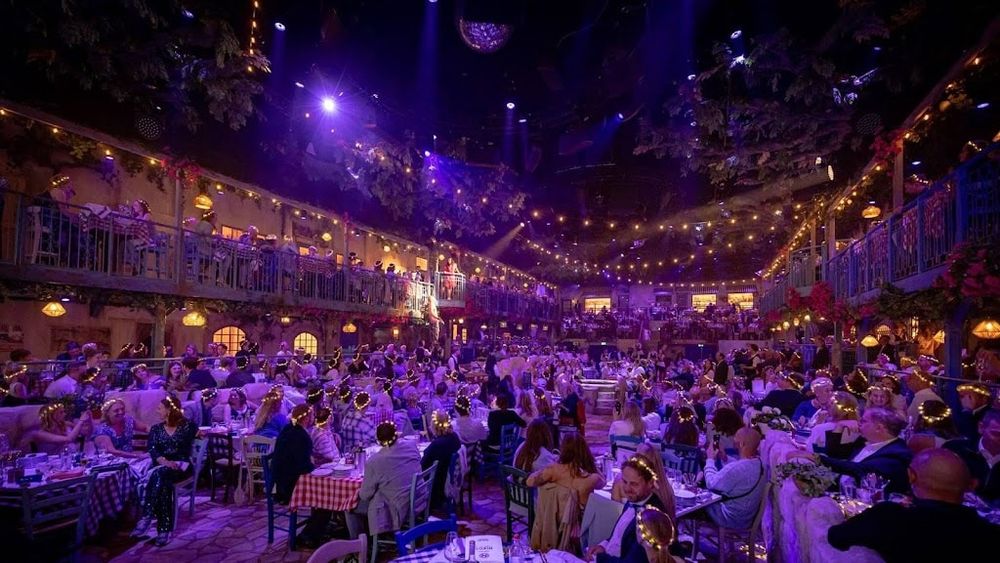 Dinnershow Mamma Mia! The Party tien weken verlengd