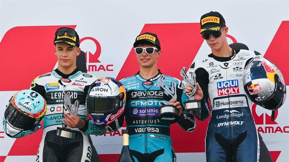 Moto3-coureur Veijer tweede in Japan, wereldtitel voor Alonso 