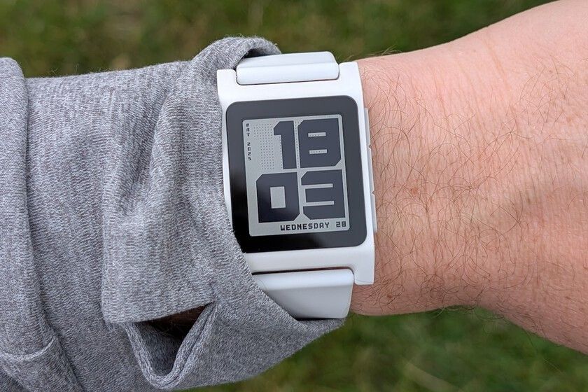 Los nuevos Pebble están a la vuelta de la esquina y traen una nueva app para gobernarlos a todos