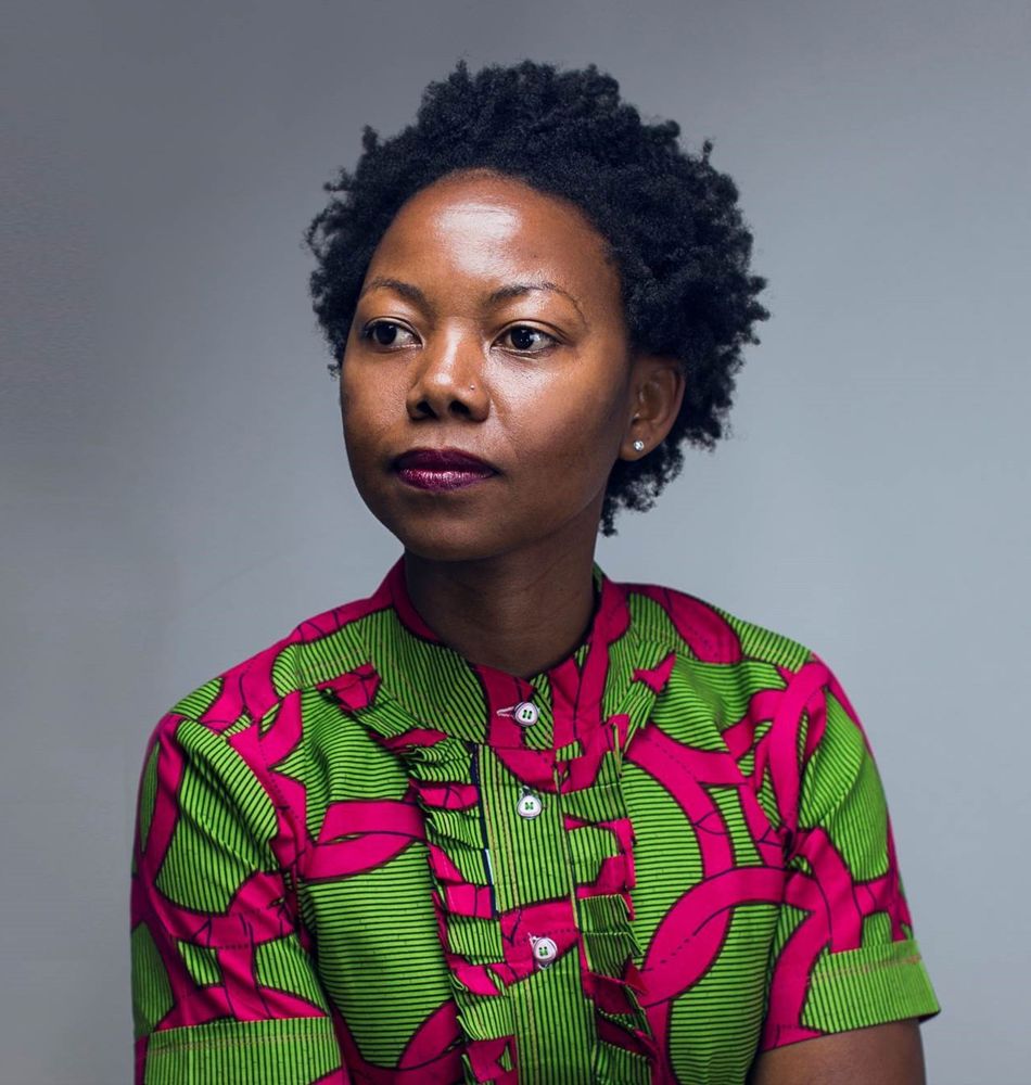 Happy birthday, NoViolet Bulawayo, born 12 October 1981.

‘It’s your story: act like it and write it on your own terms.’
–NoViolet Bulawayo

#Readers #Writers #Books