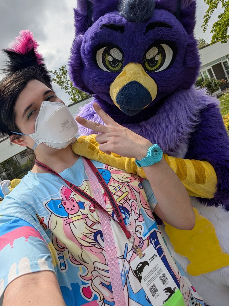 kira selfie with jay the gryphon