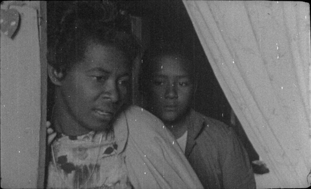 Screenshot from My Contribution (Sara Gómez, 1972) 