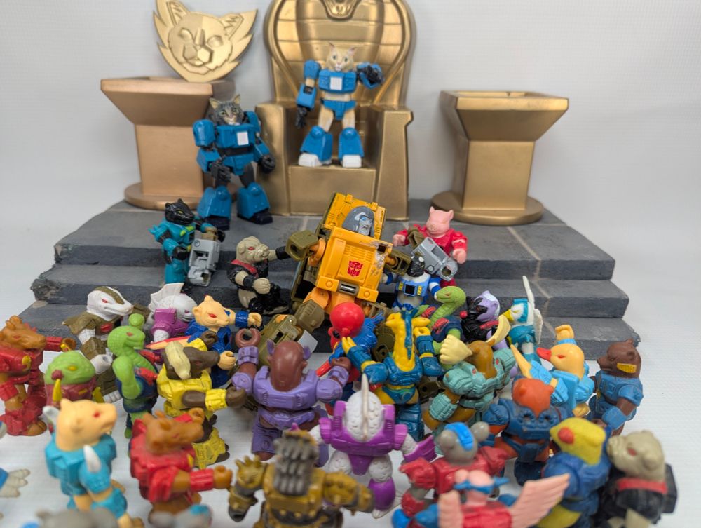 Leo the cat commanding an army of battle beasts to rip off brawns arms. 