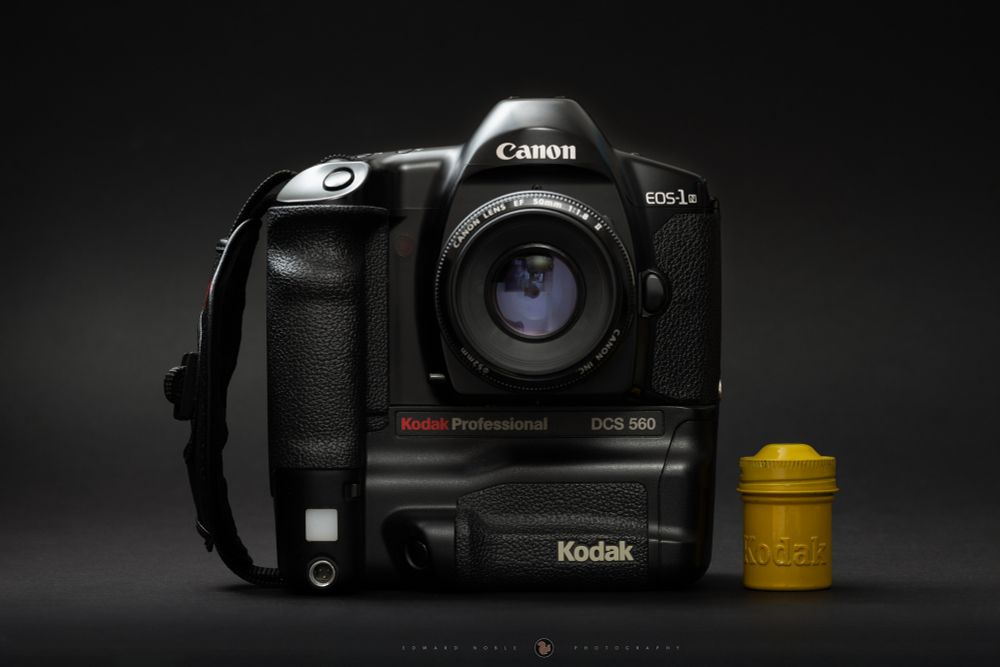 This Kodak DCS 560 is from before the DPReview website. From before a time when Canon and Nikon made DSLRs of their own. Amazingly, it still works, and perhaps even more amazingly, I managed to get two of the original batteries to work. It has been a fun project researching this and playing with this 6mp beast that cost $55,000 adjusted for inflation. 

If you're curious, please check out my retro review and let me know what you think:
https://www.edwardnoble.com/560

#kodak #kodakdcs560 #vintagedigital #kodakdslr #canoneos1n #retro 