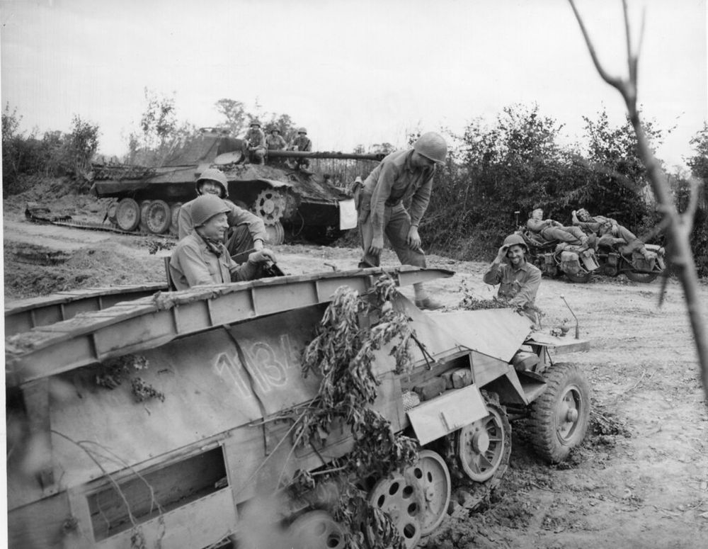 Sd.Kfz. 251/7 Ausf. D mittlerer Pionierpanzerwagen Nr. 1134