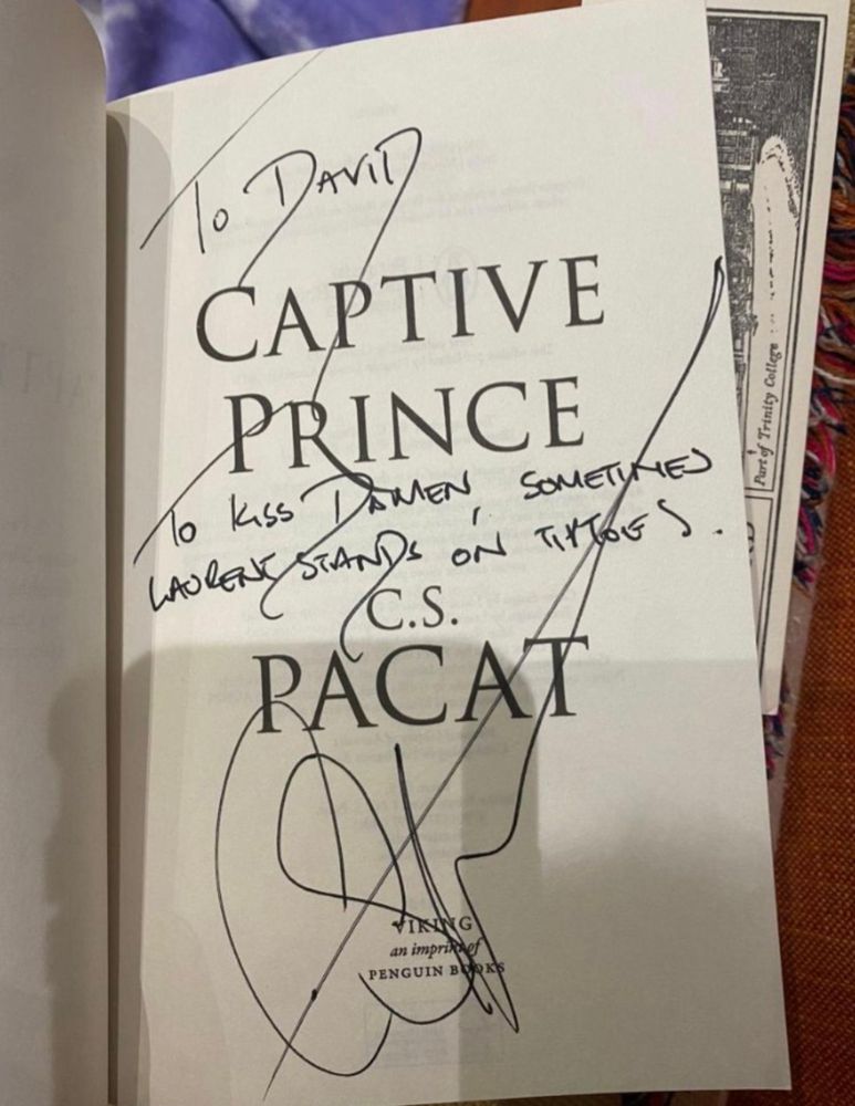 a signed version of captive prince where pacat is like "to kiss damen sometimes Laurent stands on tiptoes" omggg
