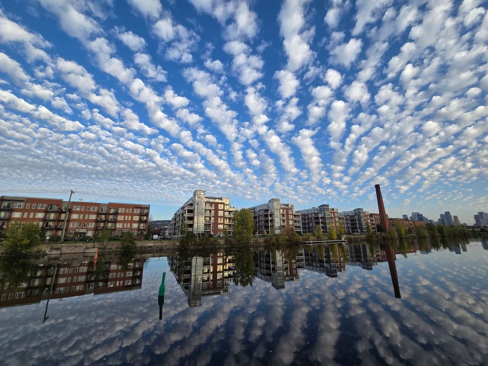 Montréal, le long du Canal Lachine, Quartier Saint-Henri.