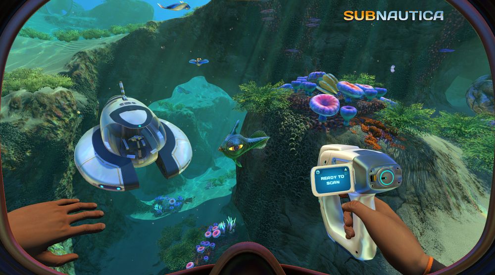 Gameplay screenshot of Subnautica where you are a survivor of a spaceship crash on an alien oceanic planet, which they are free to explore.