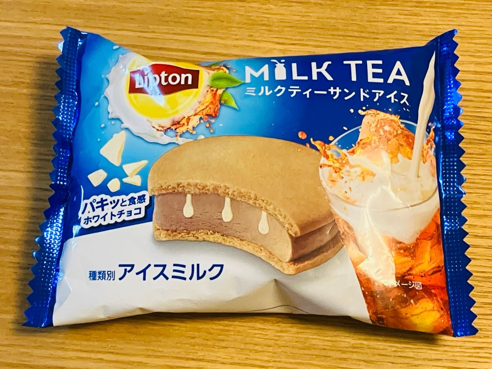 リプトンのミルクティーサンドアイス