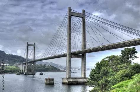 Ponte de Rande sobre a Ría de Vigo.