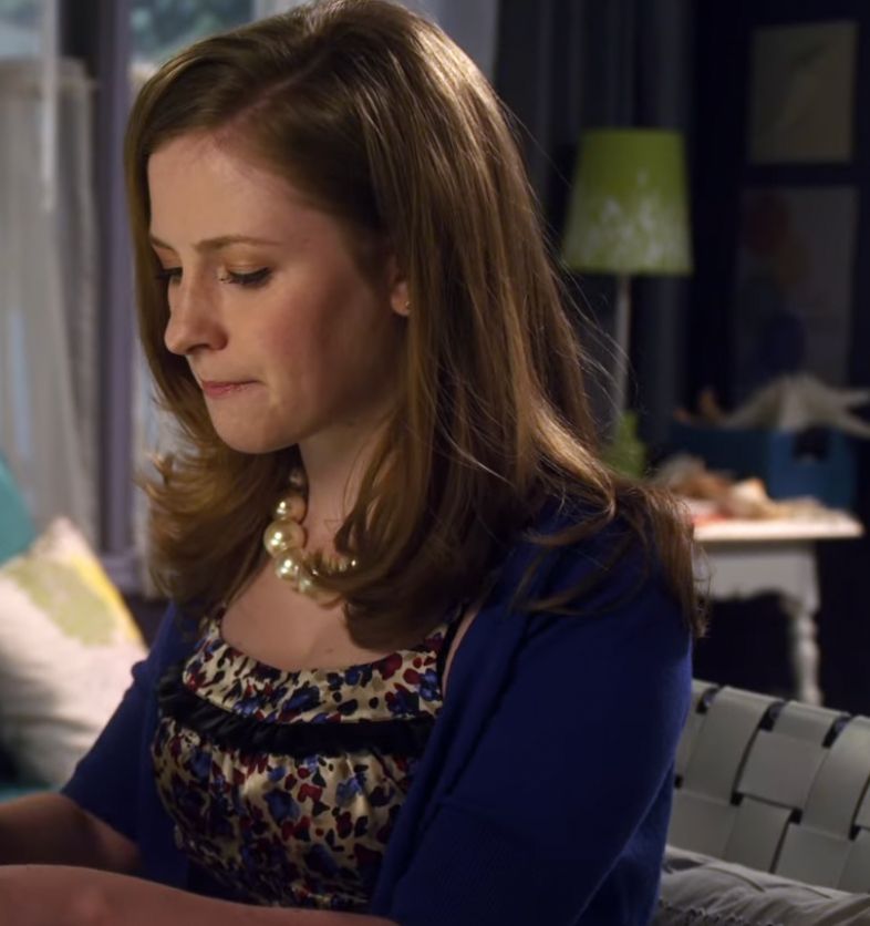 holly j in a truly giant pearl necklace