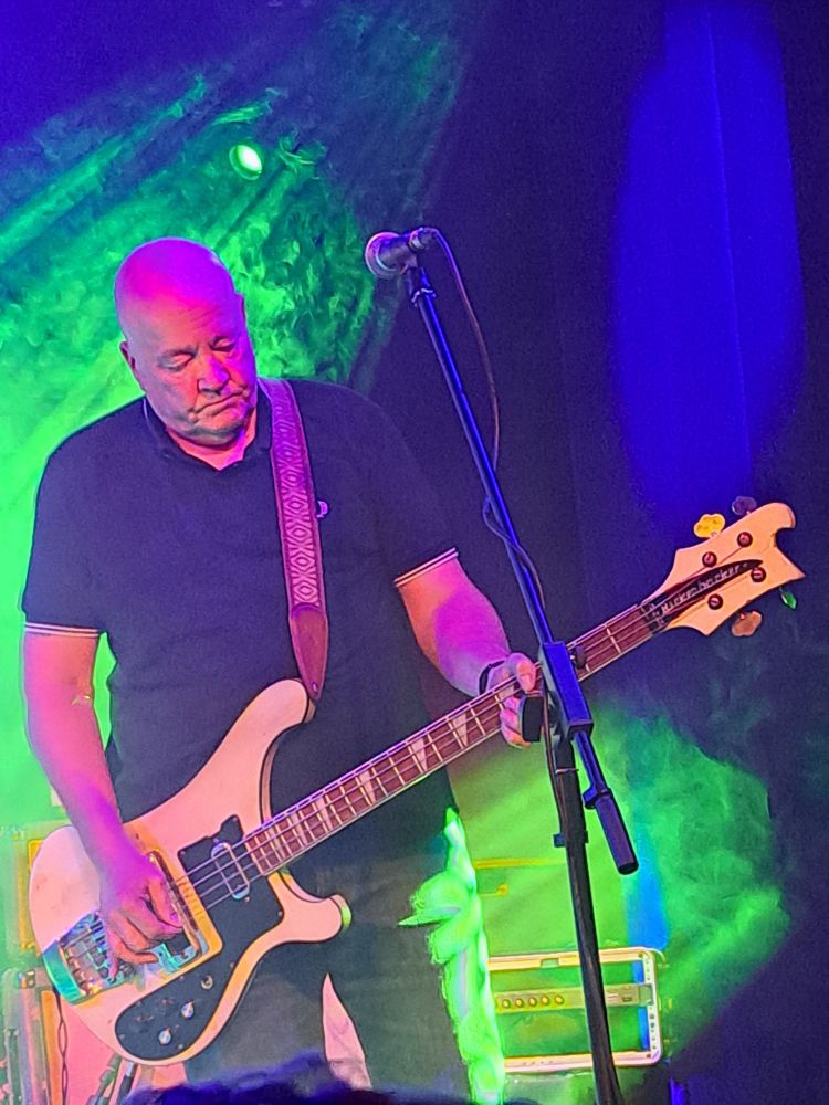 Neil Crossley making it happen (bass player)