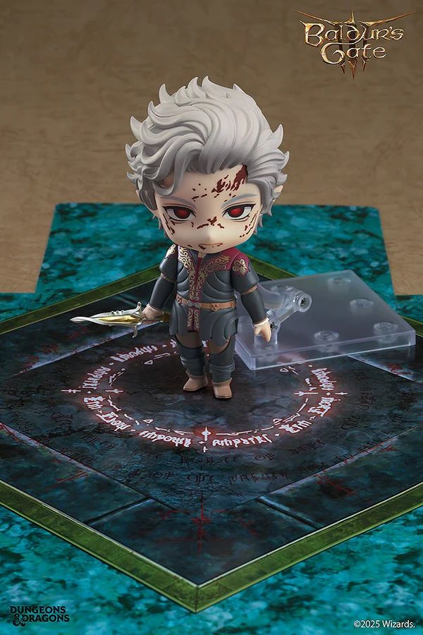 Stabby but cute Astarion. His face plates are "Smirking Face, Bloody Face, Smiling Face"
