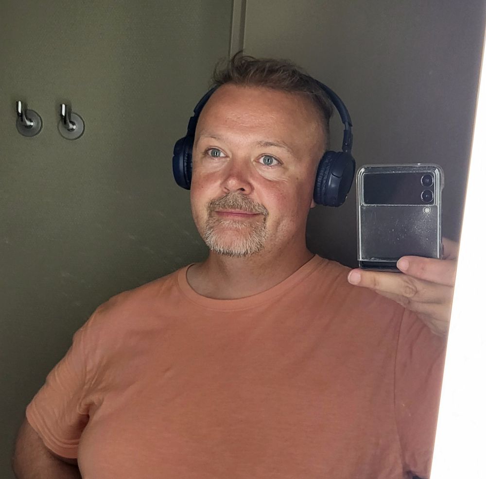 Bathroom selfie #1