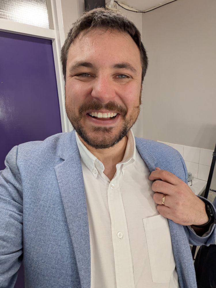 A selfie of me in my Come From Away costume