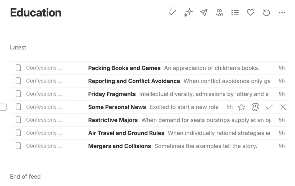RSS feeds showing "Confessions of a Community College Dean" as being "unread" from Inside Higher Education.