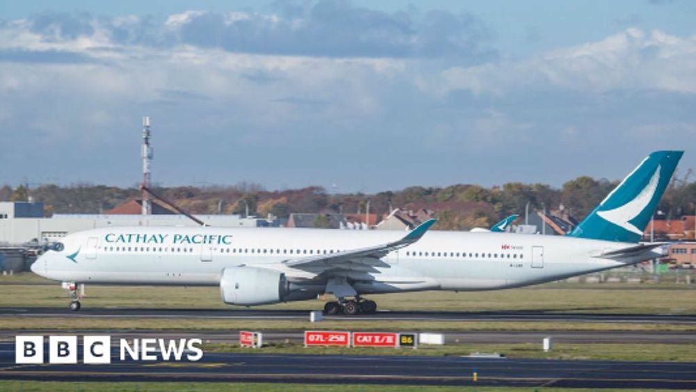 Cathay Pacific grounds planes after engine problem