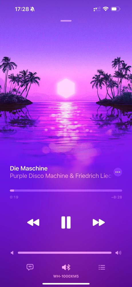 Apple Music Screenshot vom Song Die Maschine - Purple Disco Machine