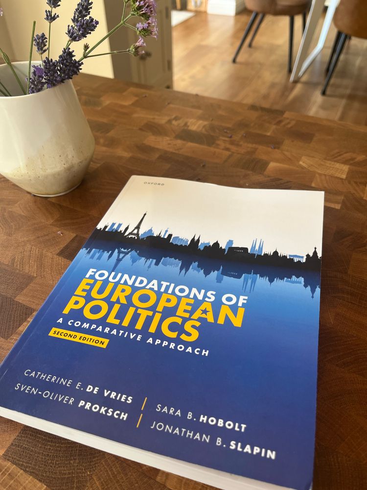 Foundations of European Politics - OUP textbook