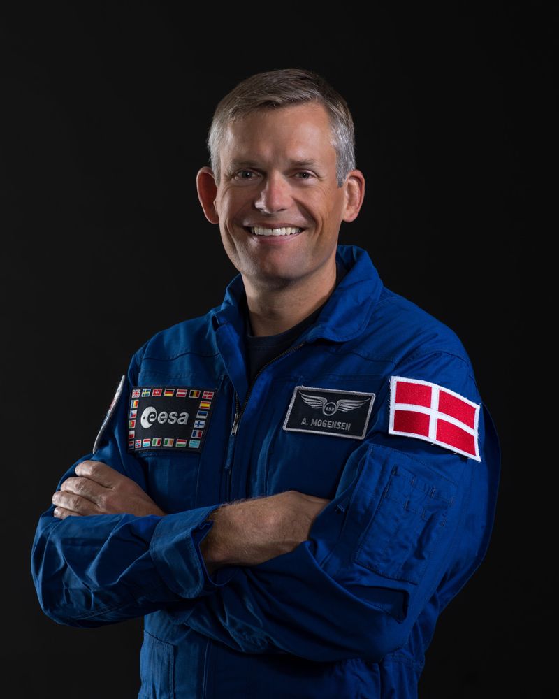 Official portrait of Andreas Mogensen