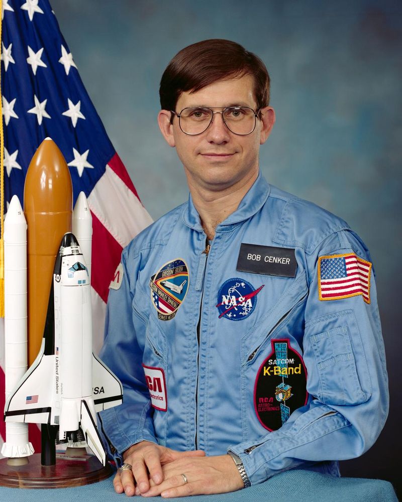 Official portrait of Robert Cenker