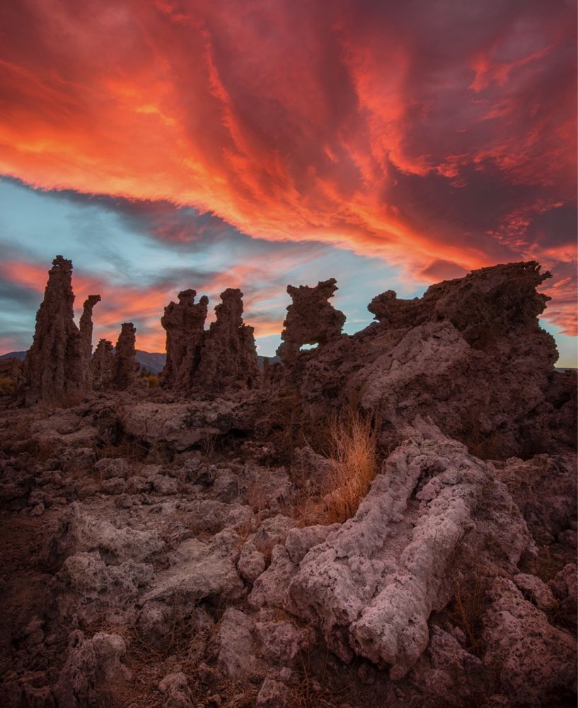 Apocalyptic sunset at Mono Lake.
#tufa #monolake #california #sunset #landscape #photography