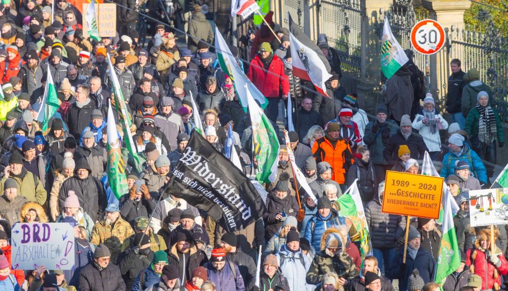 Große Sorge in Dresden: Wurde rechtsextreme Demo von Bauern unterwandert?