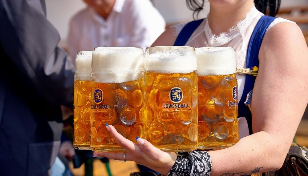 Sonntagsfrage: Was sagen Sie dazu, dass laut Studie drei von vier Oktoberfestbedienungen sexuell belästigt werden?