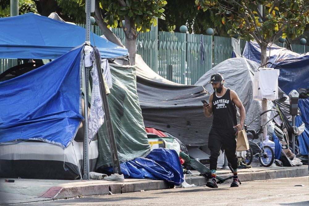 "The deterrence logic doesn’t hold": A recent analysis finds that encampments bans and other local ordinances aimed at unhoused populations don't actually lead to decreased homelessness.