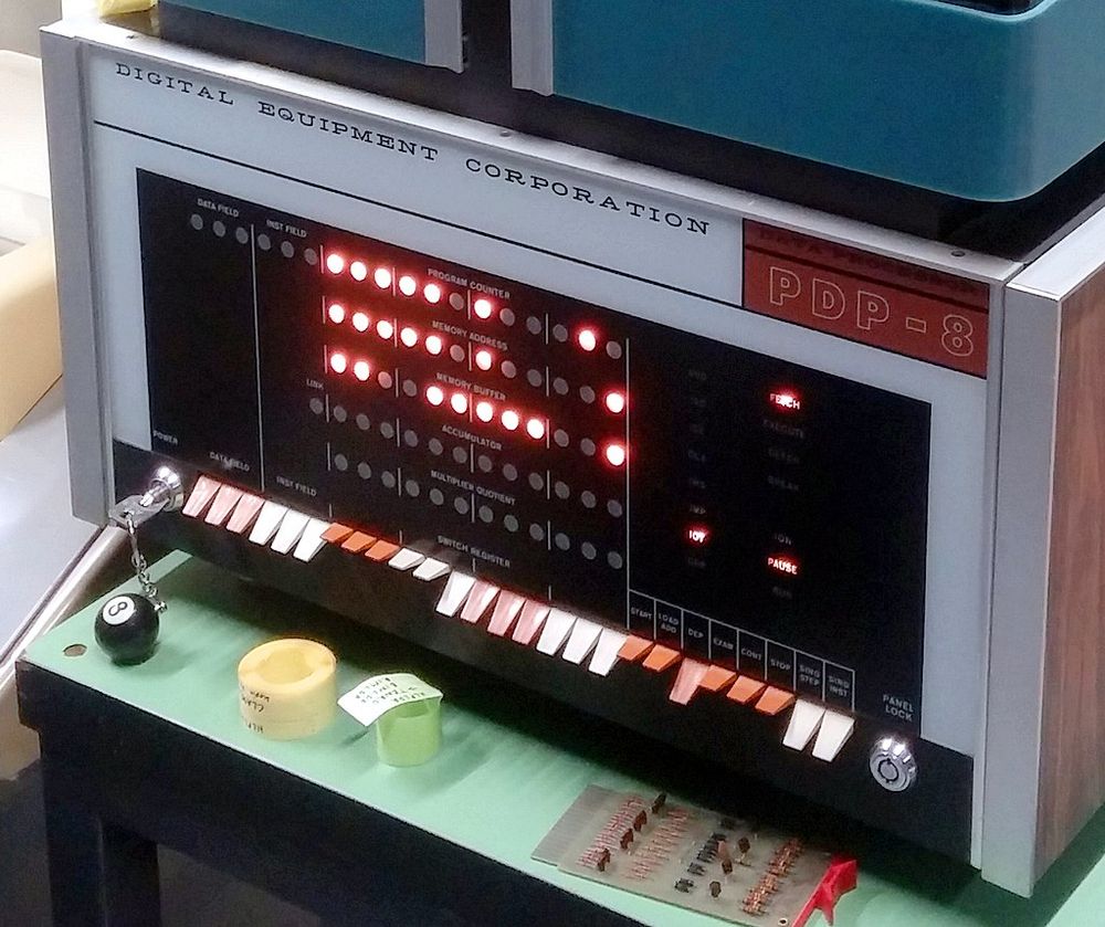 Front panel of a "straight 8" PDP-8 minicomputer.