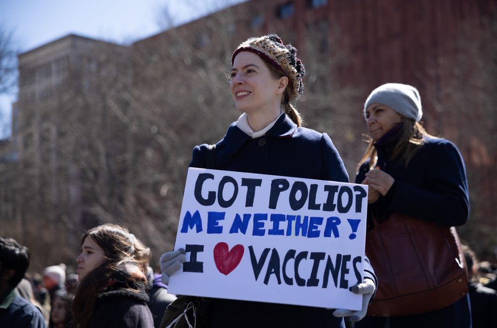 “Got polio? Me neither! I ❤️vaccines”
